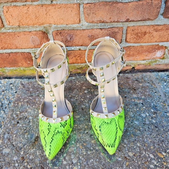 Wild Diva Neon Green Snake Print Studded Heels – Size 8.5 - Picture 8 of 15
